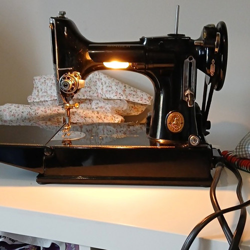 Singer 221k1 portable electric - singer,
