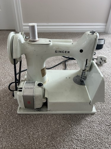 Singer featherweight 221k - singer,