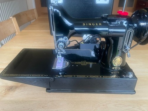 Singer featherlight 221k - singer,