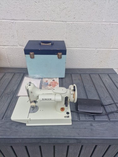 Singer white featherweight - singer,