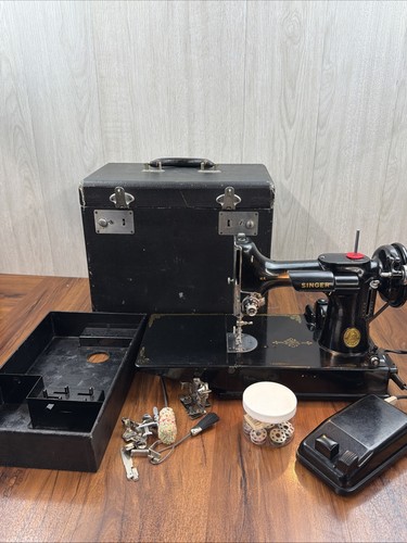 Vintage singer 221 - vintage,