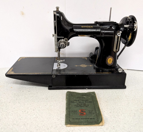 Vintage singer 221 - vintage,