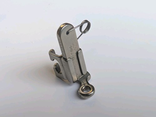 Genuine singer 221k 222k - genuine,