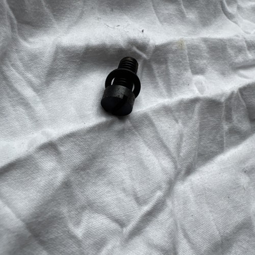 Mounting boss bolt - boss,